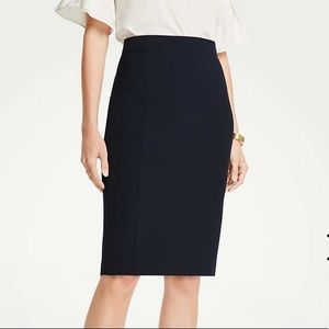 Gracia Black Pencil Skirt